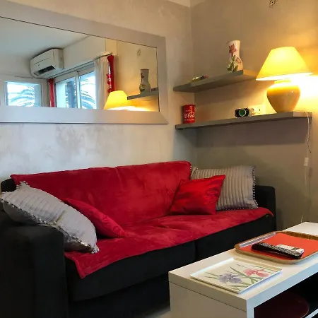 Les Pins Apartment *